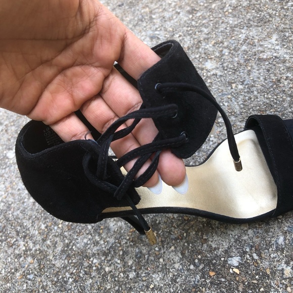 Colin Stuart Open Toed Heels w/ ankle cuff (7.5) - Picture 2 of 8